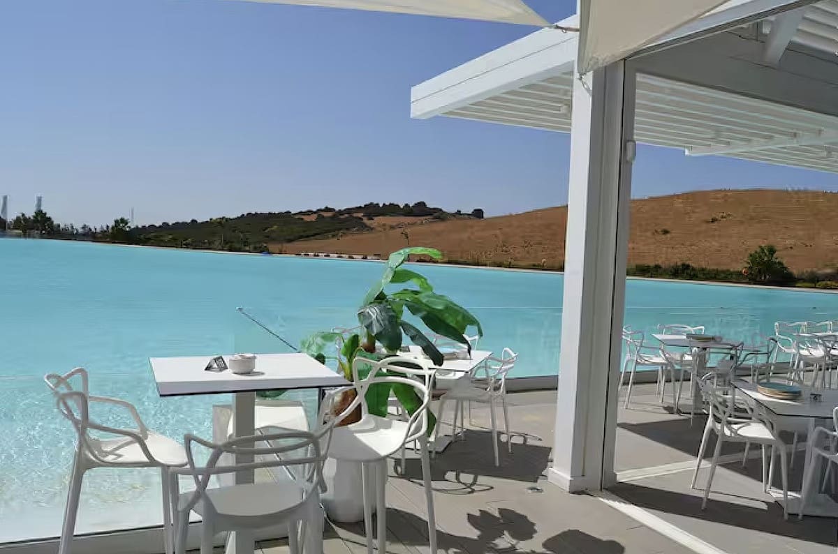 2 soverom Leilighet til salgs i Casares med svømmebasseng garasje - € 459 000 (Ref: 9904969)