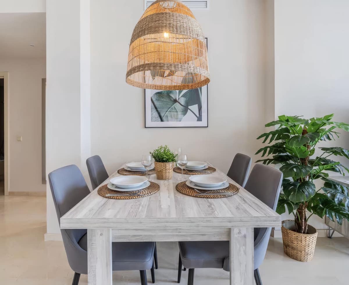 2 soverom Leilighet til salgs i Casares med svømmebasseng garasje - € 459 000 (Ref: 9904969)