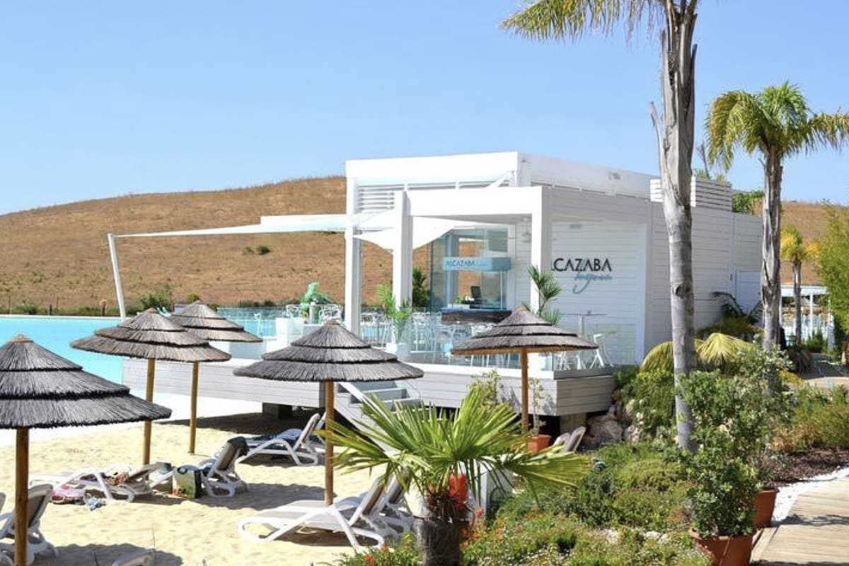 2 soverom Leilighet til salgs i Casares med svømmebasseng garasje - € 459 000 (Ref: 9904969)