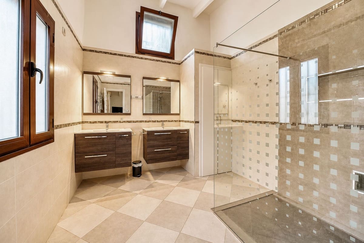 2 slaapkamer Villa te koop in Alhaurin el Grande met zwembad - € 725.000 (Ref: 9905108)