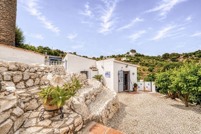 2 soveværelse Villa til salg i Alhaurín el Grande med swimmingpool - € 695.000 (Ref: 9905108)