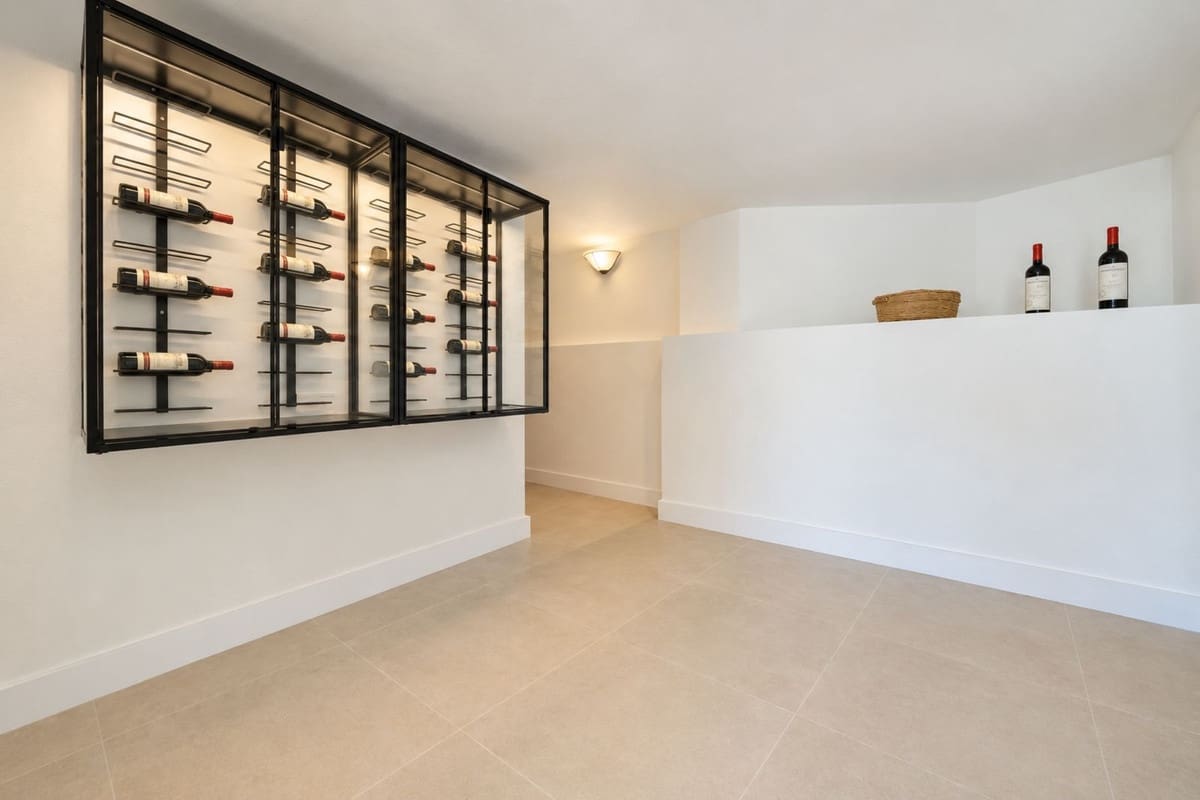 Chalet de 4 habitaciones en Fuengirola en venta con piscina garaje - 990.000 € (Ref: 9908970)