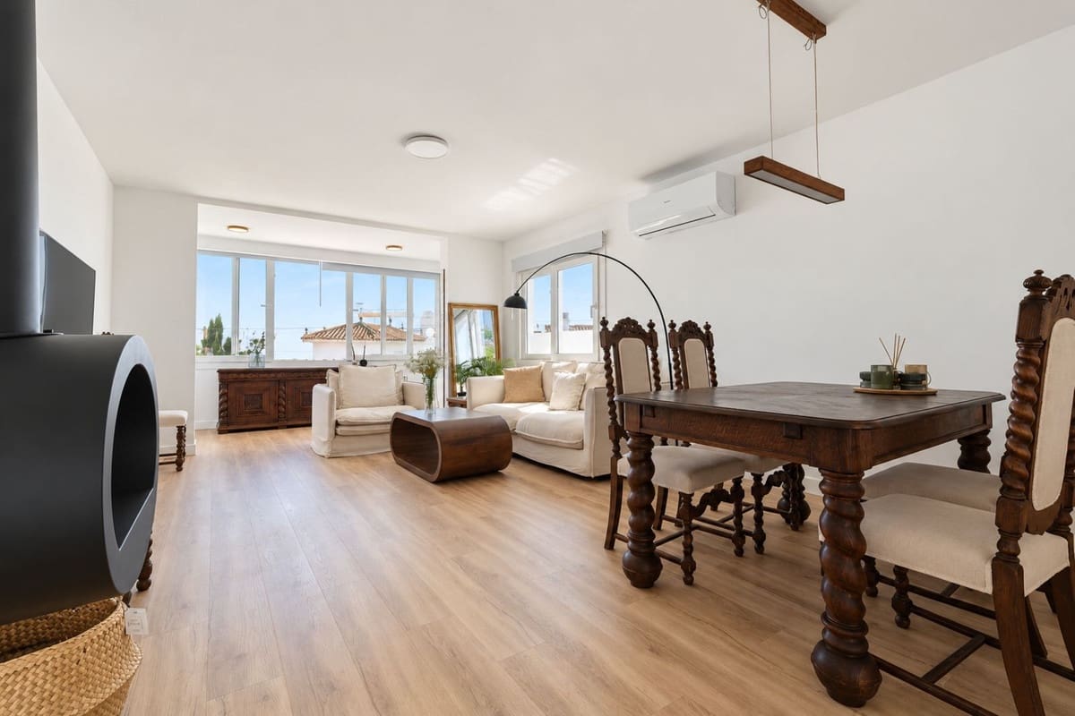 Chalet de 4 habitaciones en Fuengirola en venta con piscina garaje - 990.000 € (Ref: 9908970)