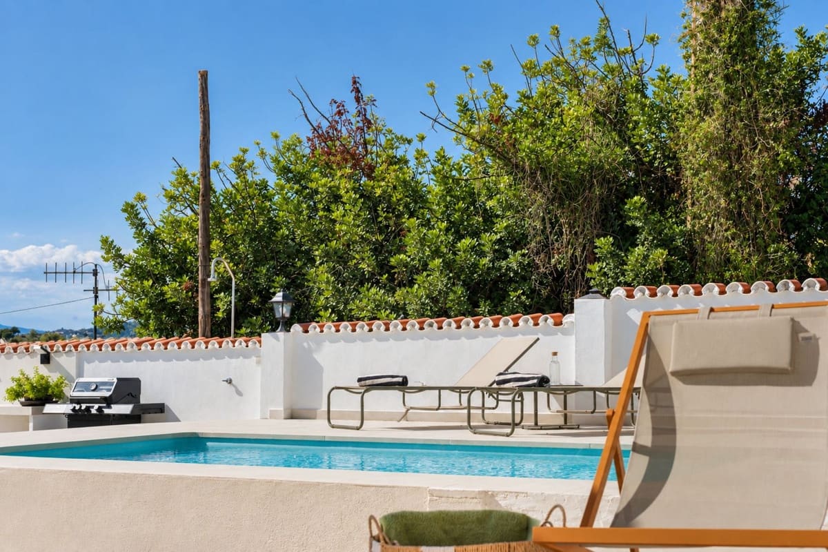 Chalet de 4 habitaciones en Fuengirola en venta con piscina garaje - 990.000 € (Ref: 9908970)