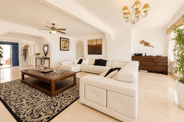 Chalet de 5 habitaciones en Manilva en venta con piscina garaje - 1.100.000 € (Ref: 9918802)