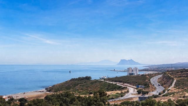 Chalet de 5 habitaciones en Manilva en venta con piscina garaje - 1.100.000 € (Ref: 9918802)