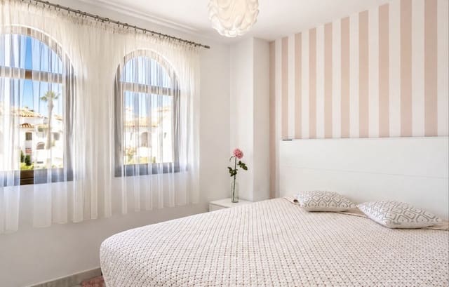 3 Zimmer Haus zu verkaufen in Costalita, Estepona mit Pool Garage - 680.000 € (Ref: 9919025)