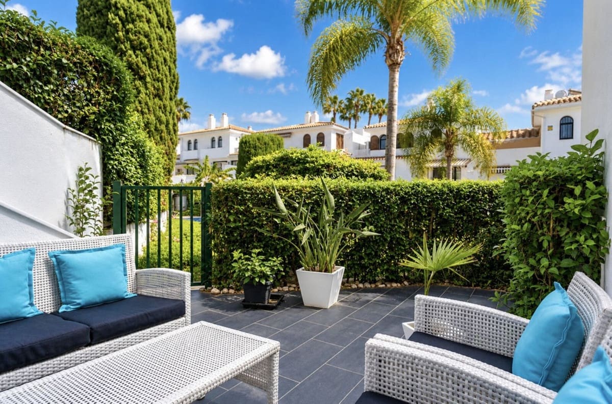 3 Zimmer Haus zu verkaufen in Costalita mit Pool Garage - 680.000 € (Ref: 9919025)