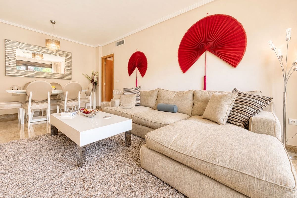2 sypialnia Apartament na sprzedaż w Estepona z basenem garażem - 355 000 € (Ref: 9932306)