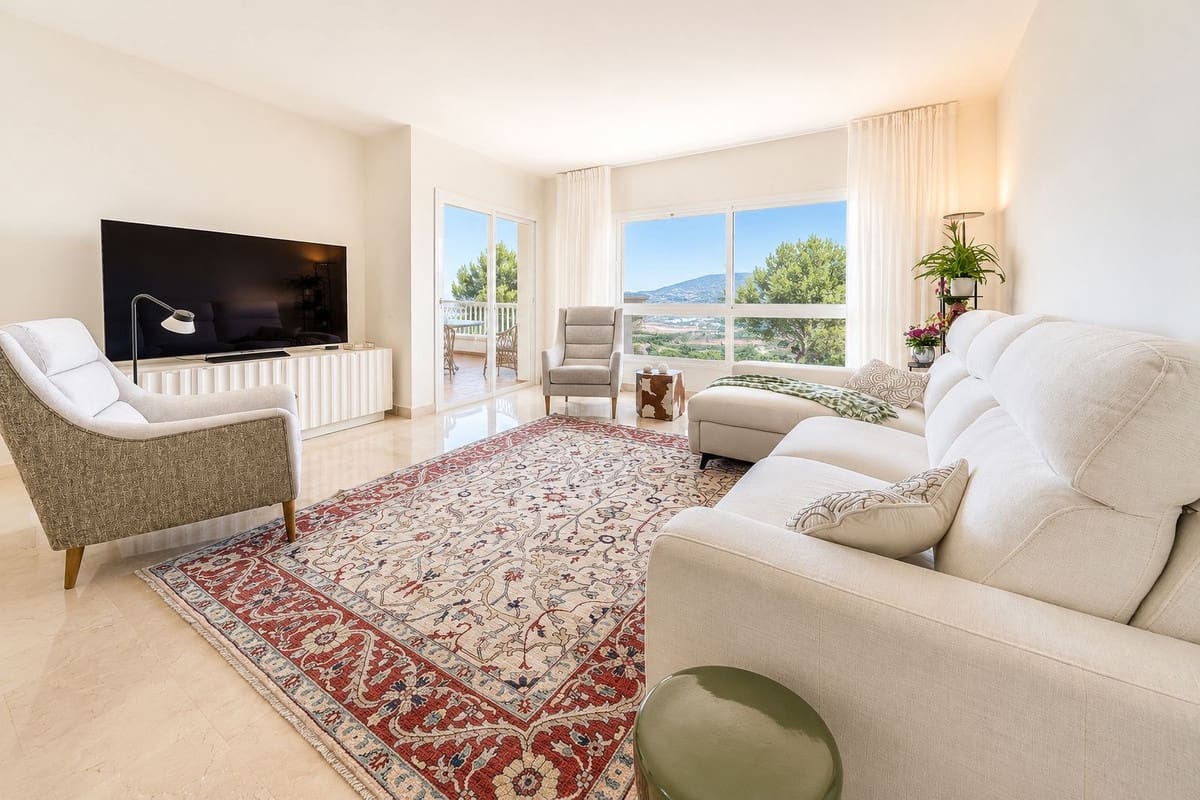 3 sypialnia Apartament na sprzedaż w La Cala Golf z basenem garażem - 750 000 € (Ref: 9932702)