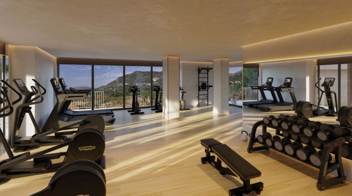 2 bedroom Apartment for sale in Fuengirola with pool garage - € 499,000 (Ref: 9944529)