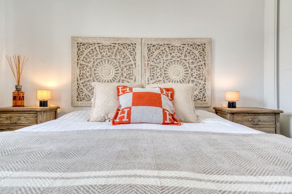 2 slaapkamer Appartement te koop in Aloha Golf met zwembad garage - € 695.000 (Ref: 9953375)