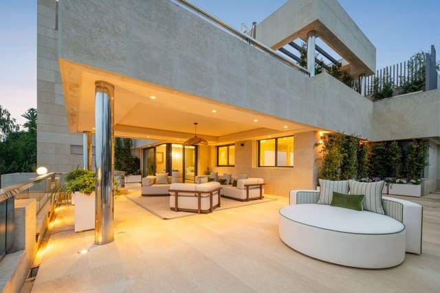 5 slaapkamer Appartement te koop in Marbella met garage - € 6.900.000 (Ref: 9956354)