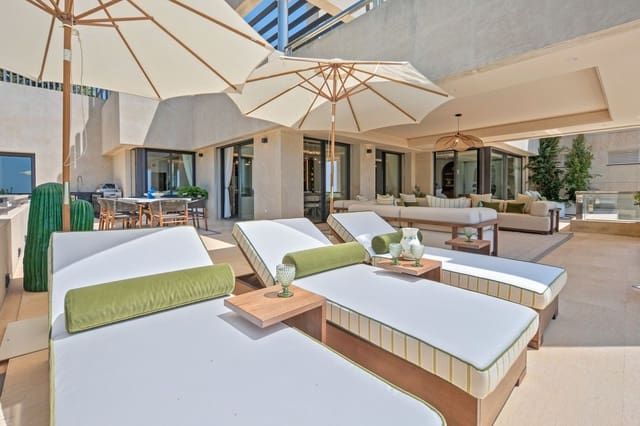 5 slaapkamer Appartement te koop in Marbella met garage - € 6.900.000 (Ref: 9956354)