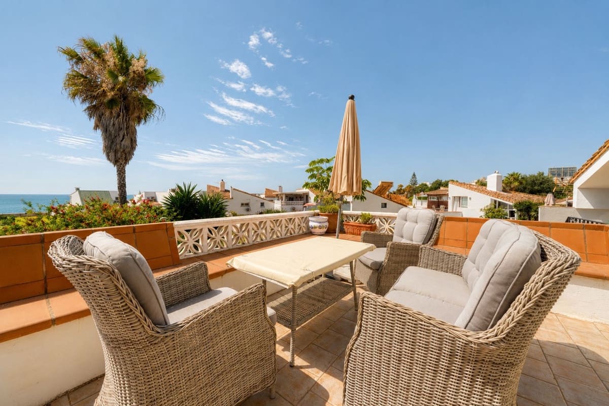 2 Zimmer Haus zu verkaufen in Estepona mit Pool Garage - 499.000 € (Ref: 9956555)