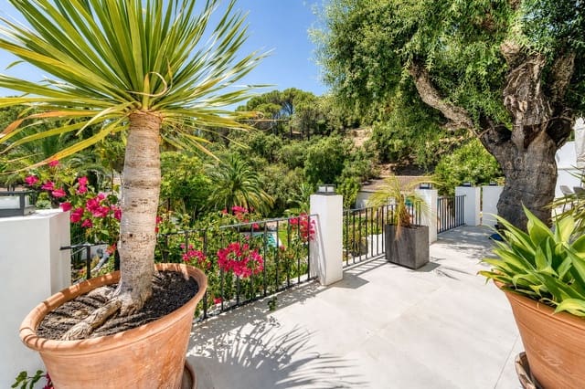 5 soveværelse Villa til salg i El Madroñal, Benahavís med swimmingpool garage - € 2.995.000 (Ref: 9969084)