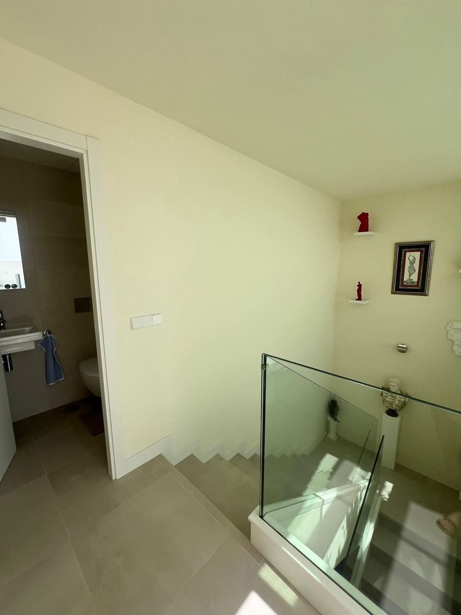 3 chambre Maison de Ville à vendre à Sotogrande avec piscine garage - 899 000 € (Ref: 9981512)