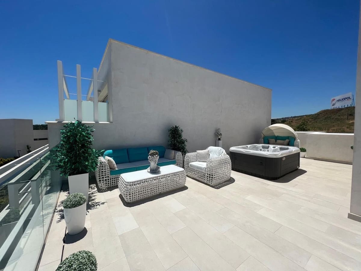 3 chambre Maison de Ville à vendre à Sotogrande avec piscine garage - 899 000 € (Ref: 9981512)