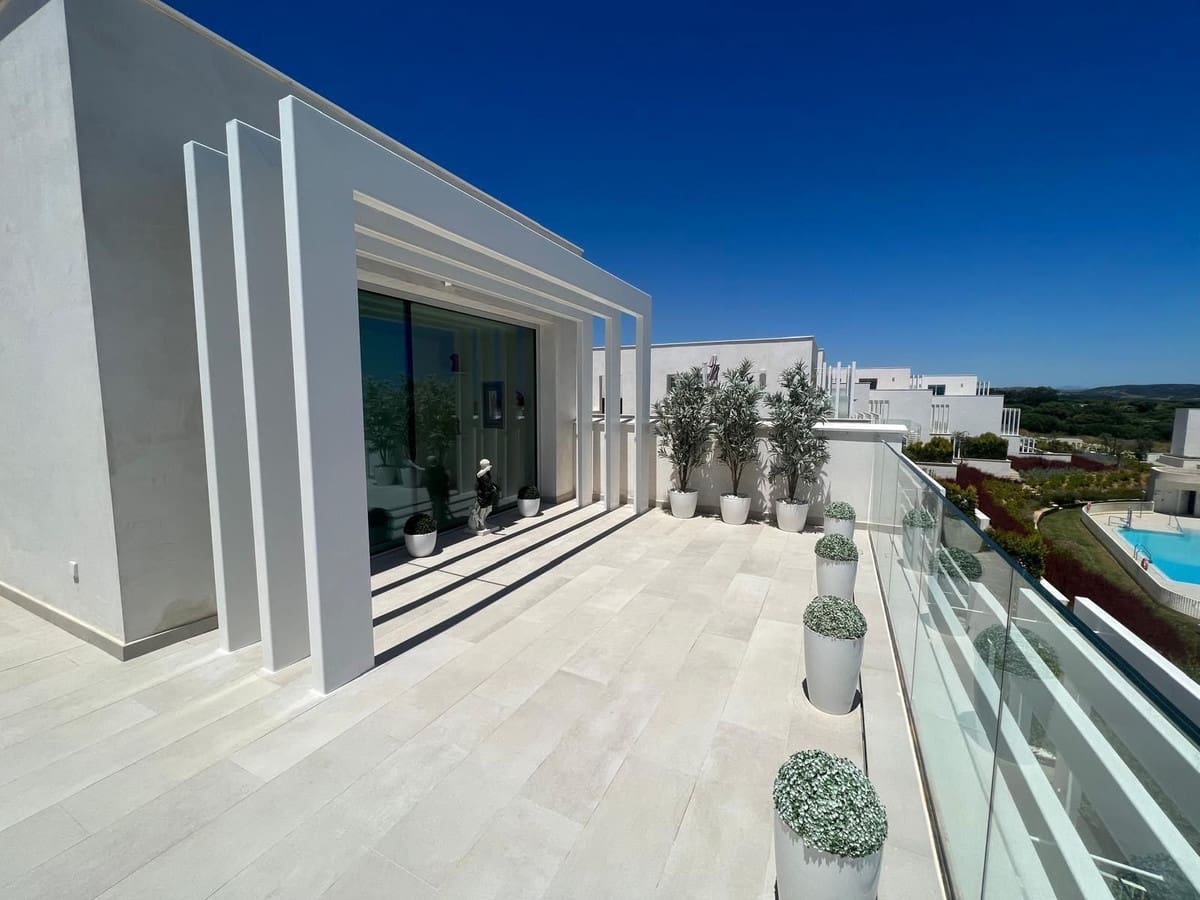 3 chambre Maison de Ville à vendre à Sotogrande avec piscine garage - 899 000 € (Ref: 9981512)