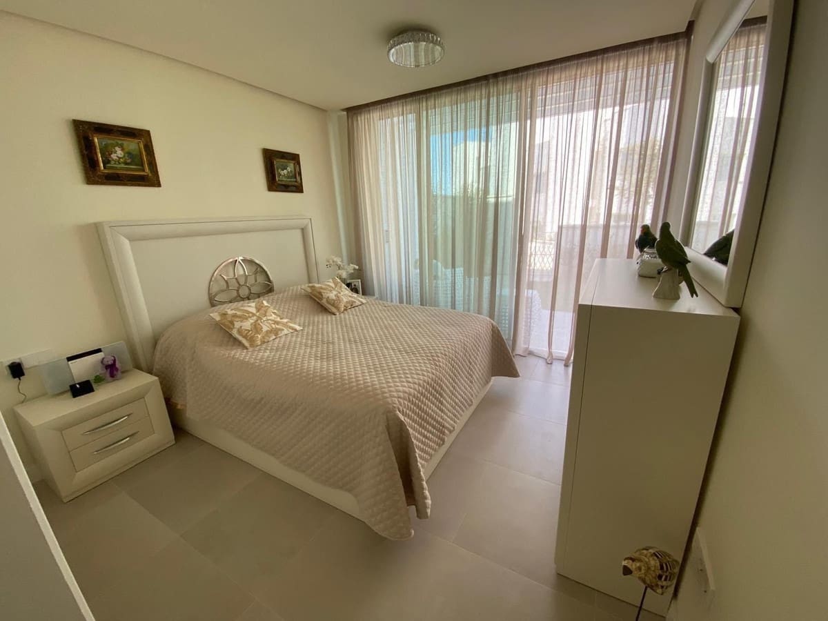 3 chambre Maison de Ville à vendre à Sotogrande avec piscine garage - 899 000 € (Ref: 9981512)