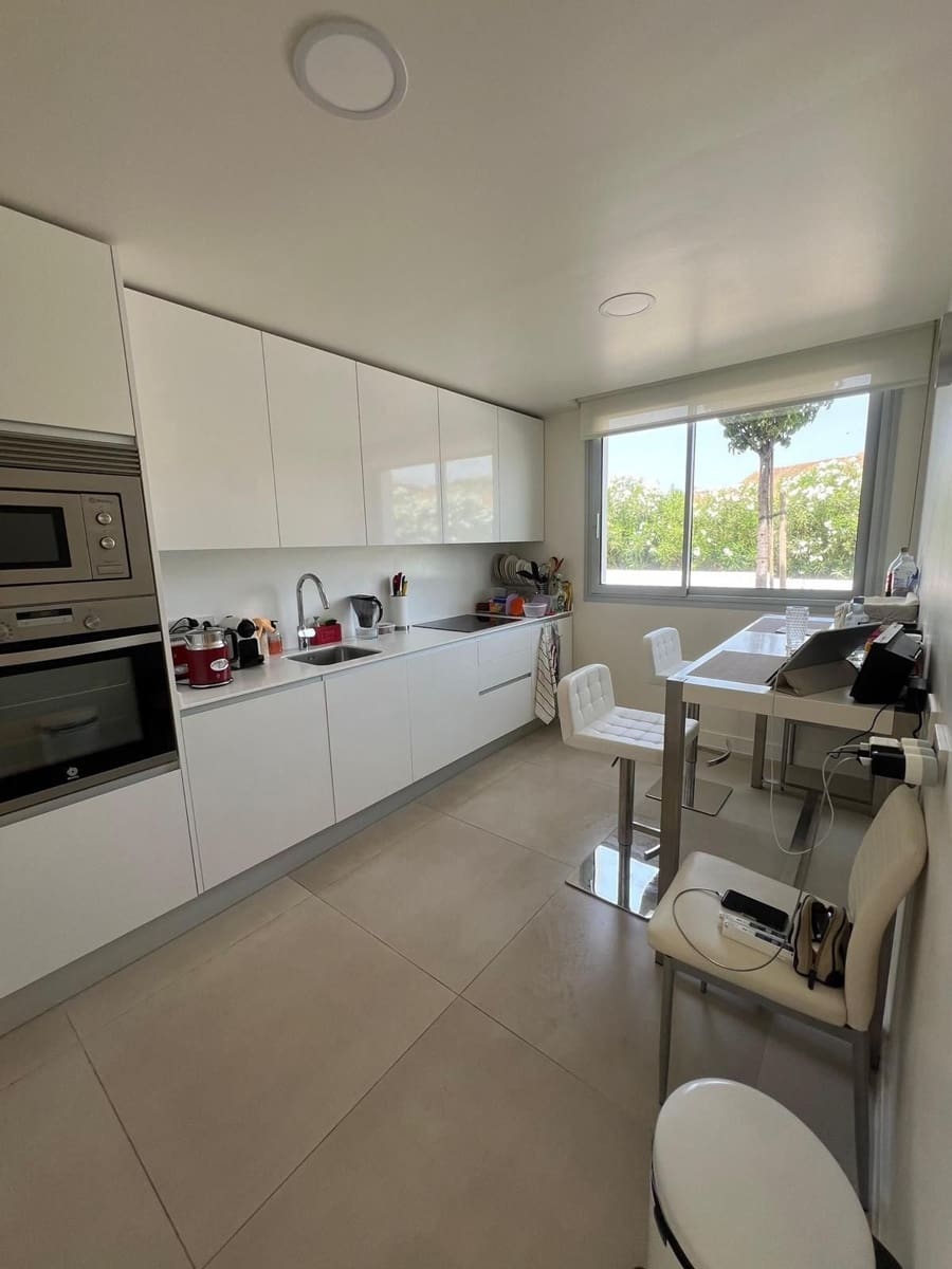3 chambre Maison de Ville à vendre à Sotogrande avec piscine garage - 899 000 € (Ref: 9981512)