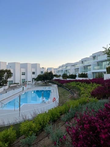 3 sovrum Hus till salu i Sotogrande, San Roque med pool garage - 899 000 € (Ref: 9981512)