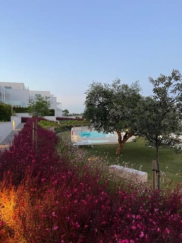 3 sovrum Hus till salu i Sotogrande, San Roque med pool garage - 899 000 € (Ref: 9981512)
