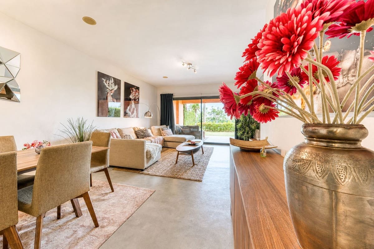 2 slaapkamer Appartement te koop in Los Flamingos met zwembad garage - € 599.000 (Ref: 9985846)
