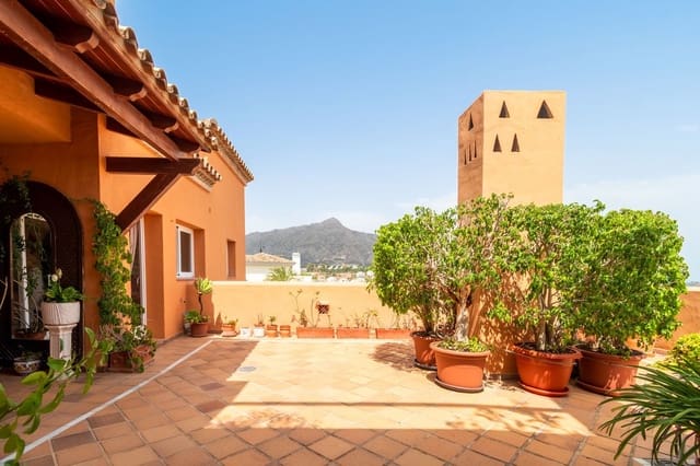 3 soveværelse Lejlighed til salg i Nueva Andalucia, Marbella med swimmingpool garage - € 1.650.000 (Ref: 9997530)