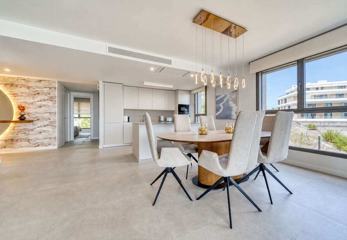 3 bedroom Apartment for sale in Estepona with pool garage - € 990,000 (Ref: 9997883)
