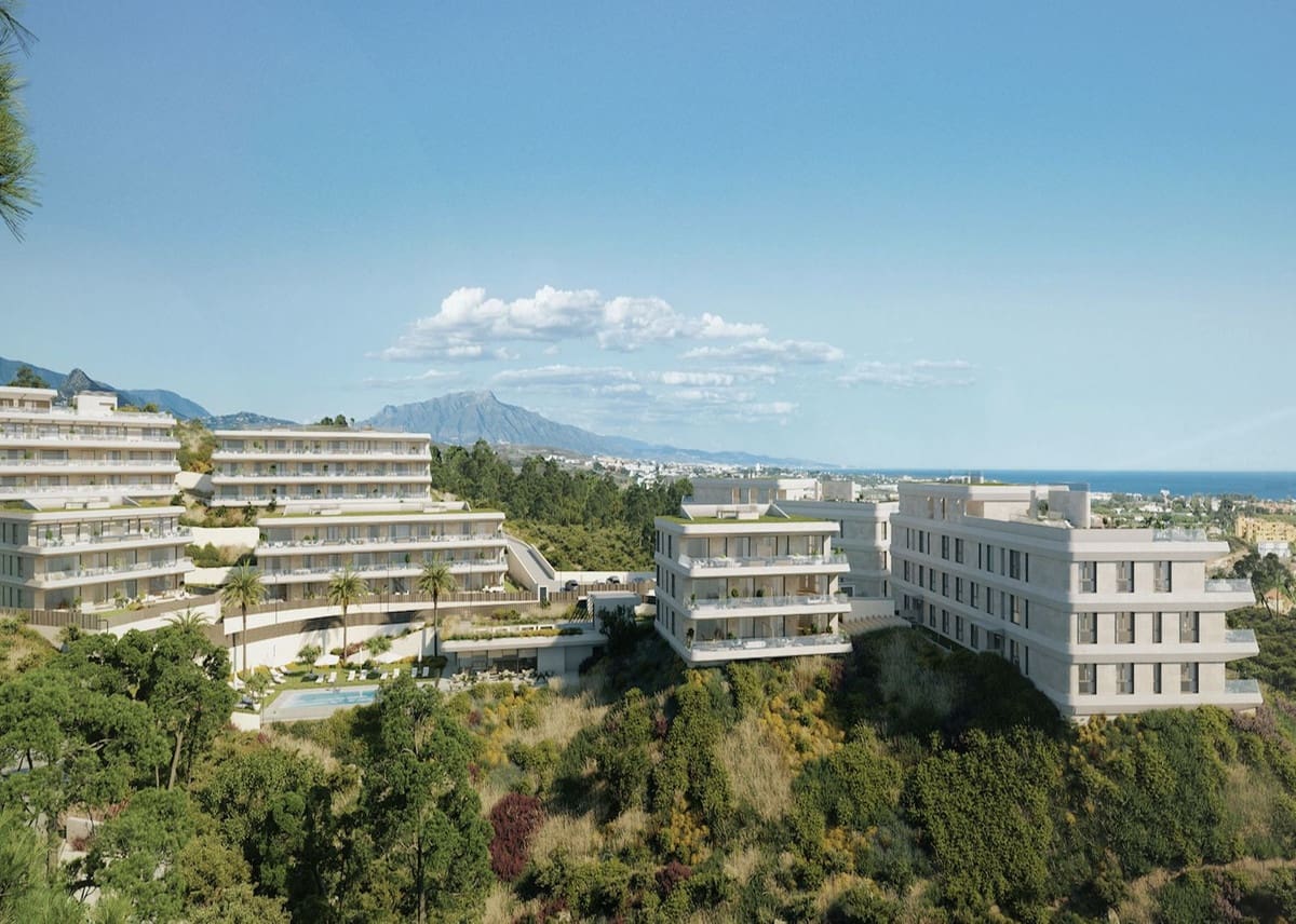 3 bedroom Apartment for sale in Estepona with pool garage - € 990,000 (Ref: 9997883)