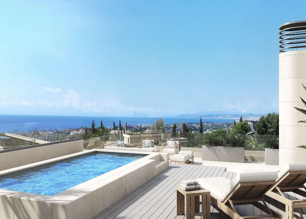 3 bedroom Apartment for sale in Estepona with pool garage - € 990,000 (Ref: 9997883)