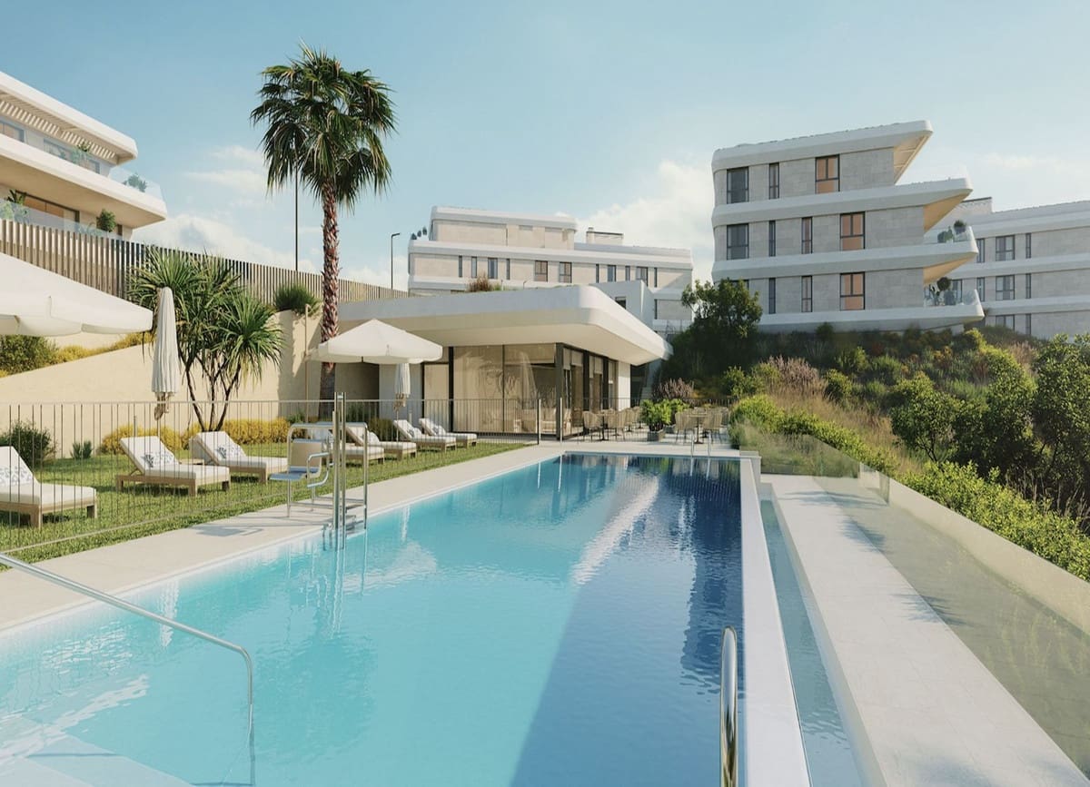 3 bedroom Apartment for sale in Estepona with pool garage - € 990,000 (Ref: 9997883)