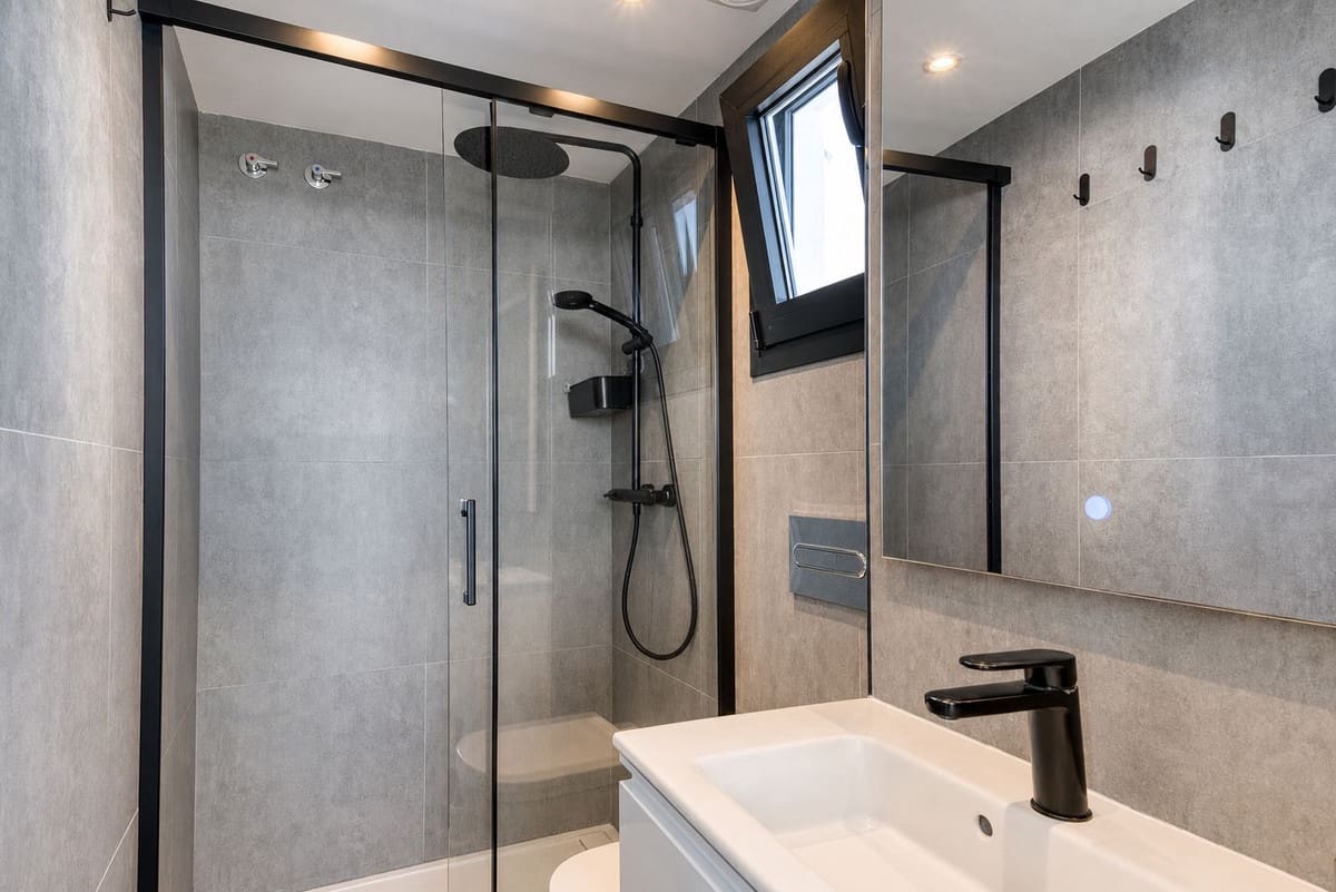 2 soverom Penthouse til salgs i Riviera del Sol med svømmebasseng garasje - € 525 000 (Ref: 9997884)