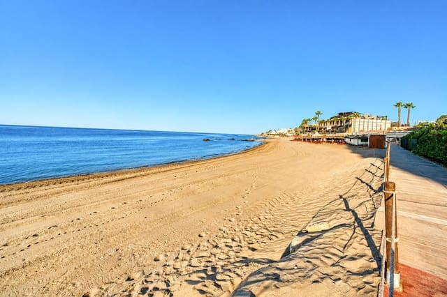 2 chambre Penthouse à vendre à Riviera del Sol, Mijas avec piscine garage - 525 000 € (Ref: 9997884)