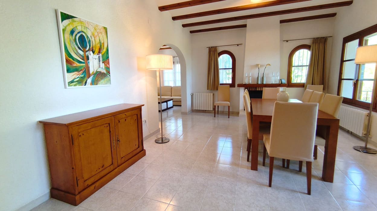 5 Zimmer Villa zu verkaufen in La Sella mit Pool Garage - 785.000 € (Ref: 10039993)