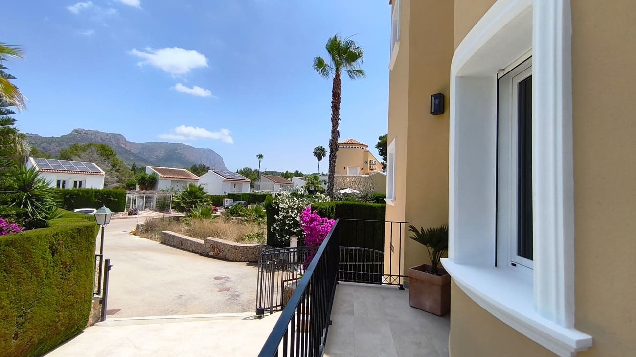 3 bedroom Villa for sale in La Sella with pool - € 439,000 (Ref: 10039994)