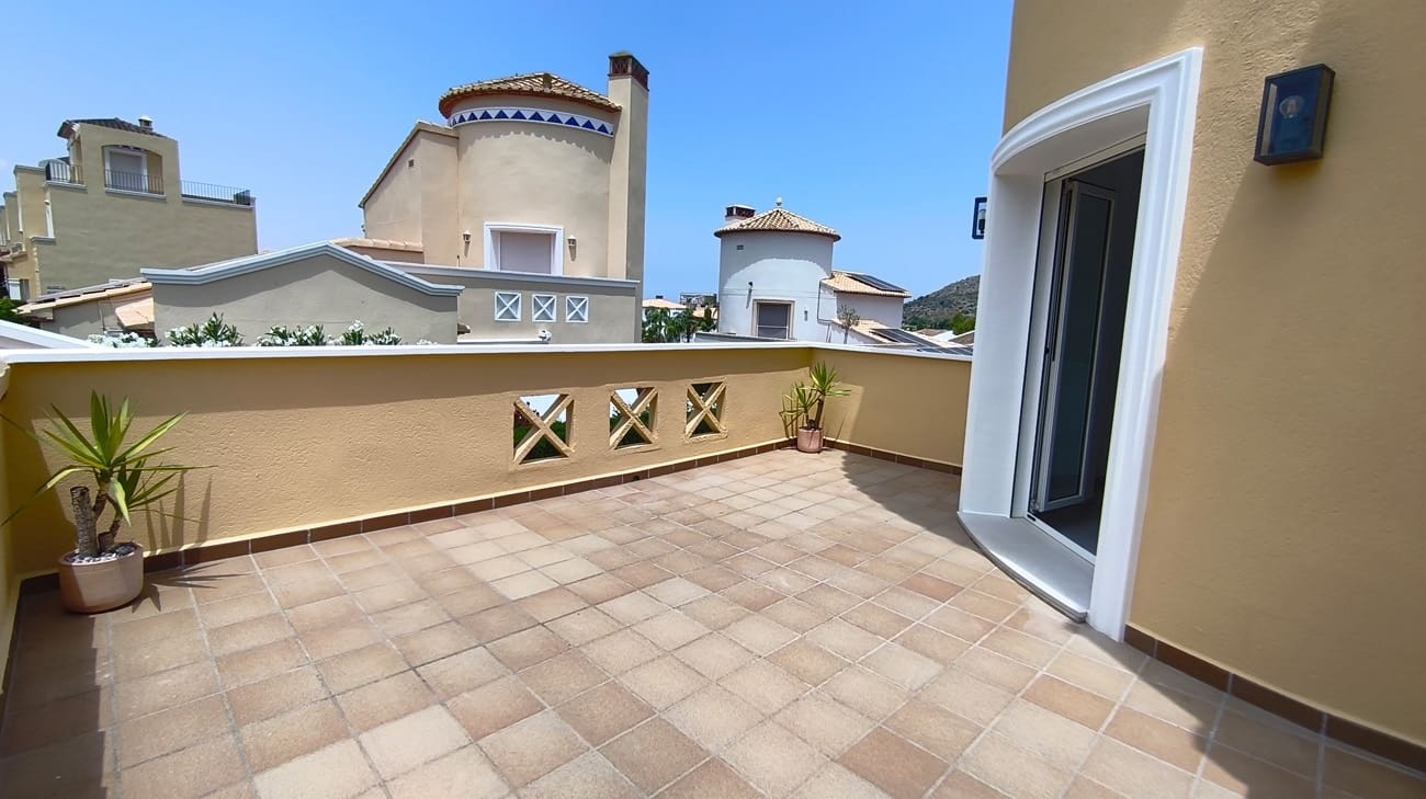 3 bedroom Villa for sale in La Sella with pool - € 439,000 (Ref: 10039994)