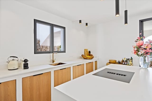 4 quarto Moradia para venda em Oliva Pueblo, Oliva - 1 250 000 € (Ref: 10039996)