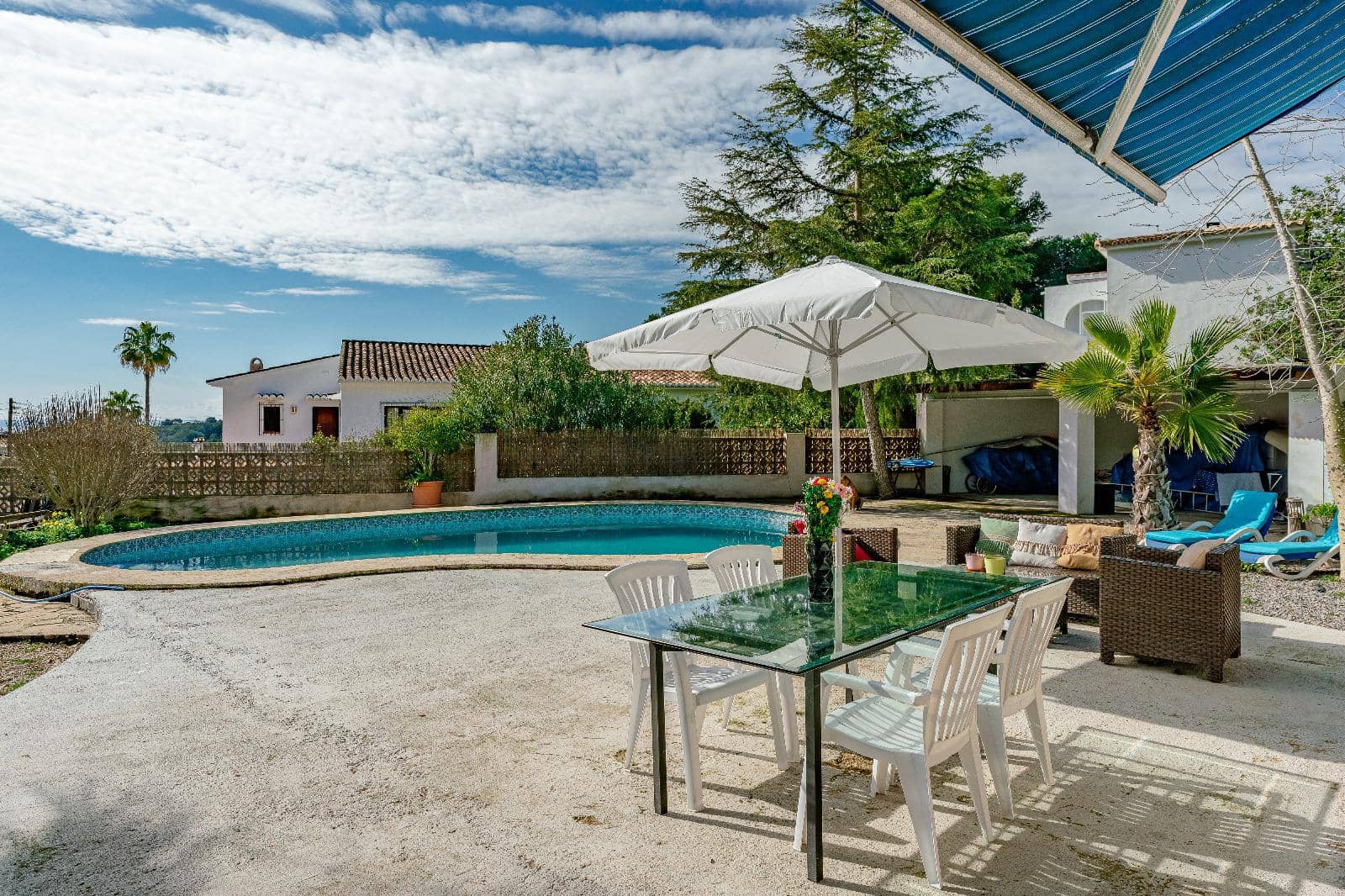 Chalet de 2 habitaciones en Moraira en venta con garaje - 550.000 € (Ref: 10039998)