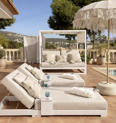 4 soverom Villa til salgs i Pinar del Advocat - Cometa, Teulada-Moraira med garasje - € 1 565 000 (Ref: 10040000)