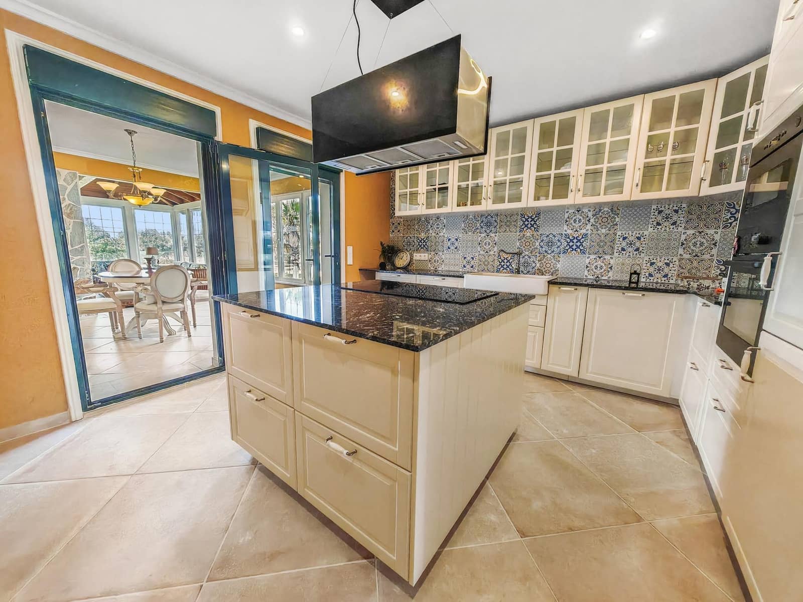 6 bedroom Villa for sale in Pedreguer - € 795,000 (Ref: 10040007)