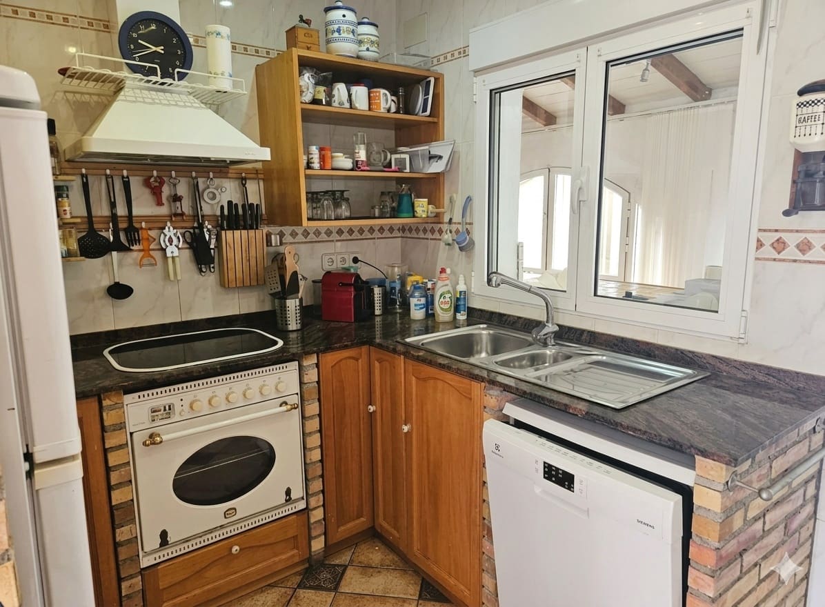 4 bedroom Villa for sale in Moraira with pool garage - € 675,000 (Ref: 10040008)