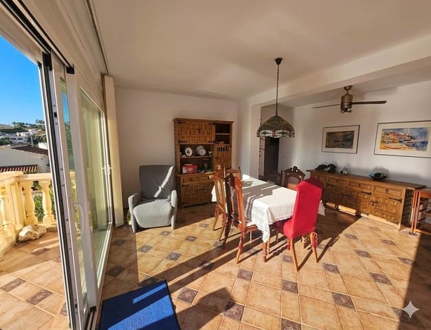 4 sovrum Villa till salu i Pinar del Advocat - Cometa, Teulada-Moraira med pool garage - 675 000 € (Ref: 10040008)