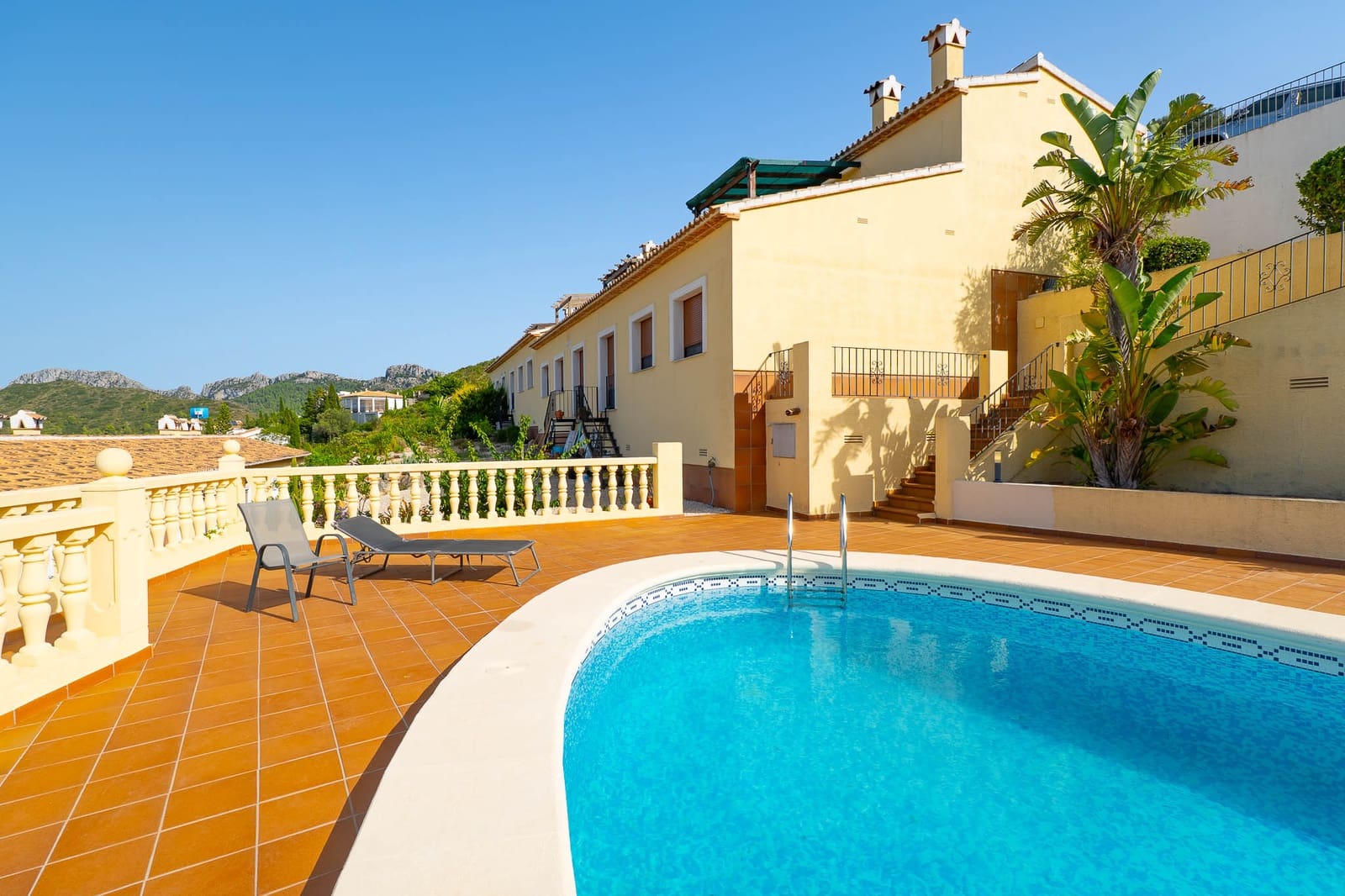 Apartamento de 3 habitaciones en Ráfol de Almunia en venta con piscina garaje - 235.000 € (Ref: 10040012)