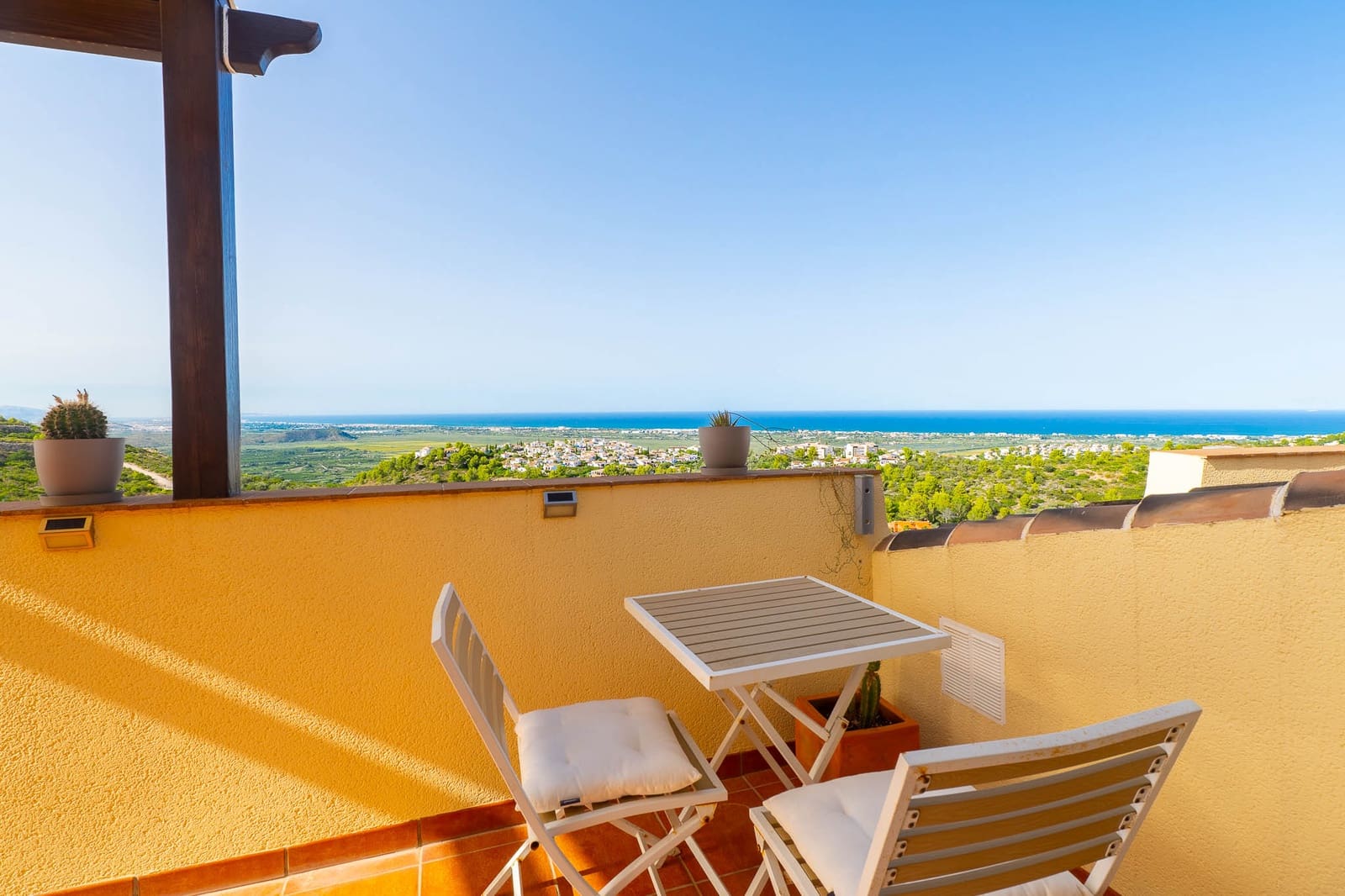 Apartamento de 3 habitaciones en Ráfol de Almunia en venta con piscina garaje - 235.000 € (Ref: 10040012)