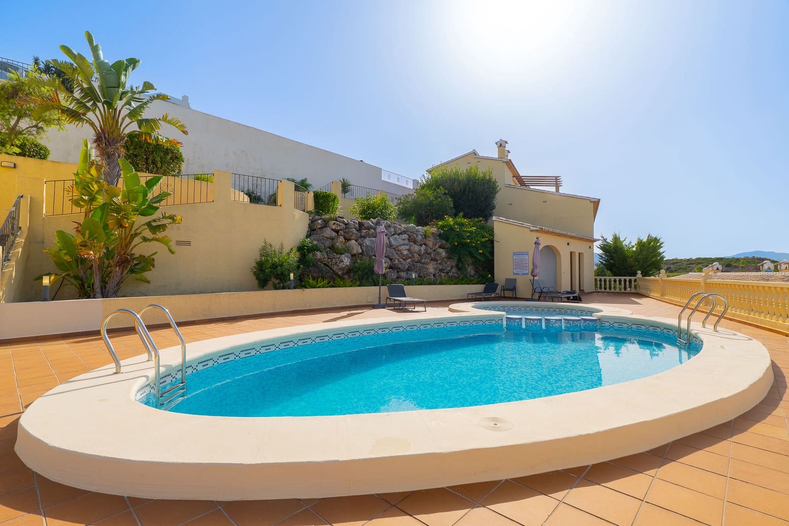 Apartamento de 3 habitaciones en Ráfol de Almunia en venta con piscina garaje - 235.000 € (Ref: 10040012)