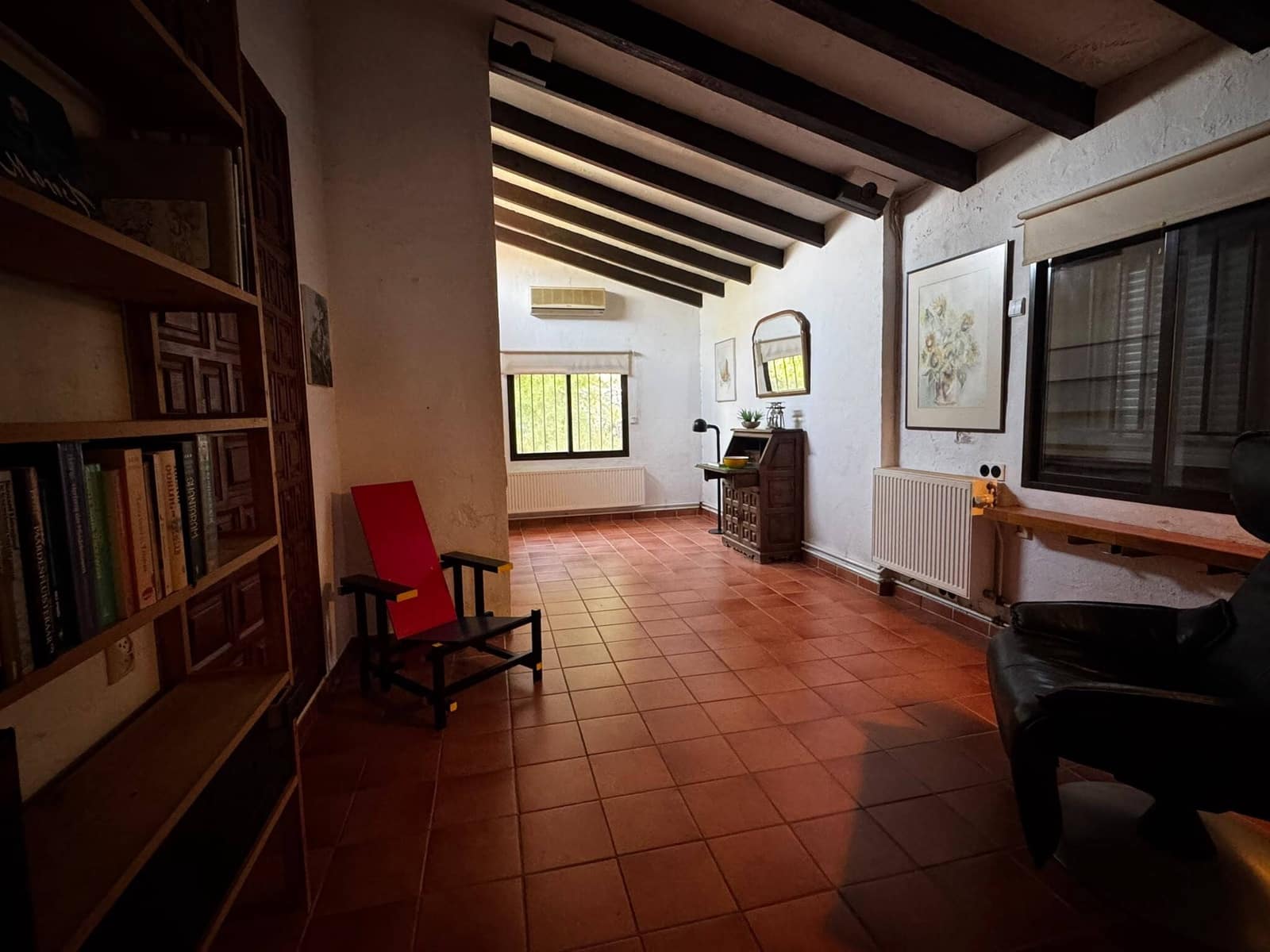 2 bedroom Villa for sale in Orba with garage - € 330,000 (Ref: 10040017)