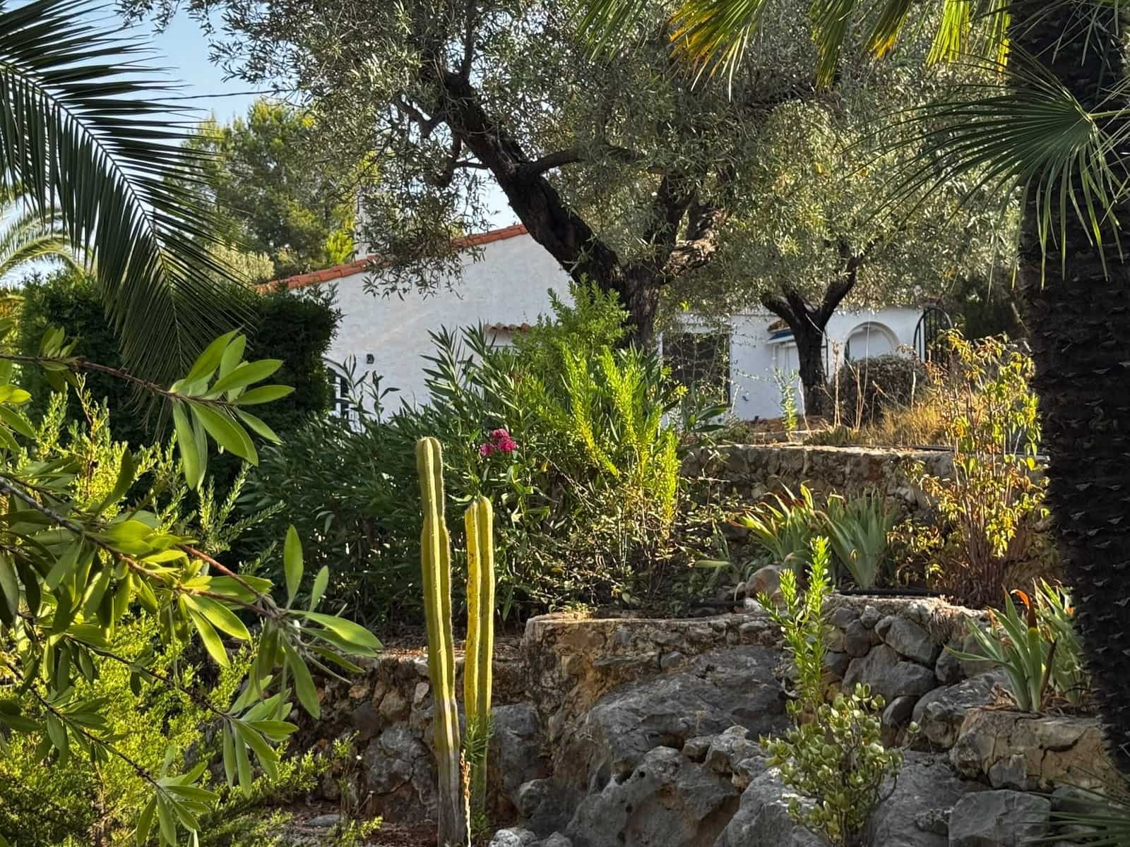 2 bedroom Villa for sale in Orba with garage - € 330,000 (Ref: 10040017)