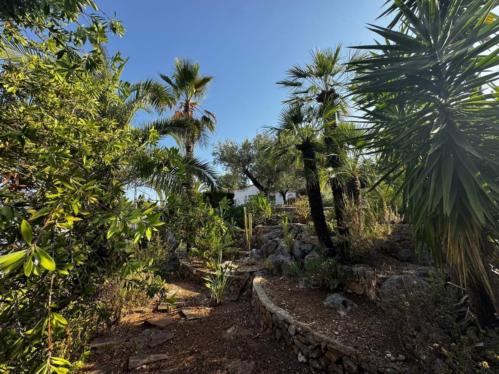 2 bedroom Villa for sale in Orba with garage - € 330,000 (Ref: 10040017)